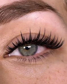 false eyelashes give a graceful look