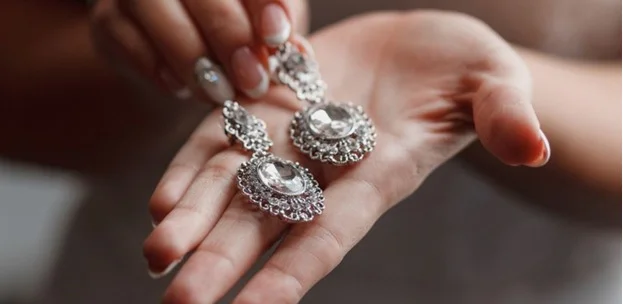 How to Keep Silver Jewelry Looking New and Shiny